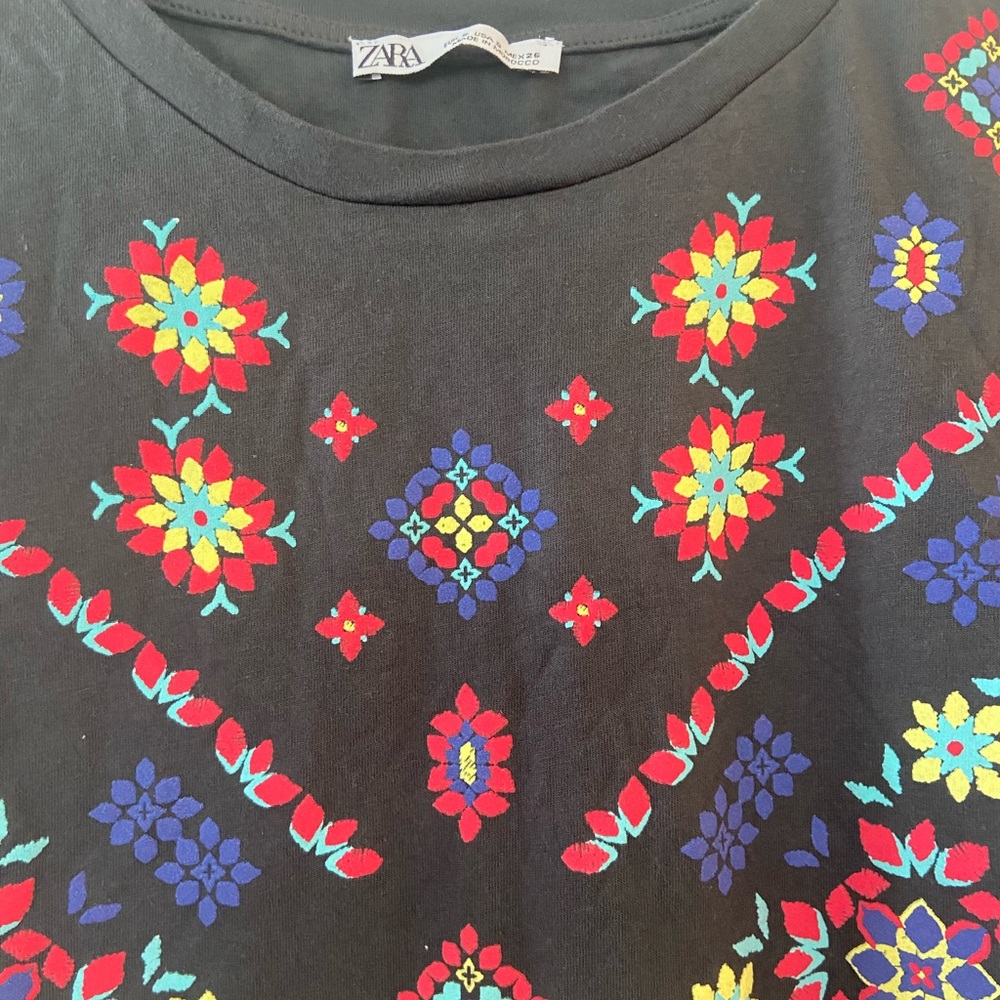 Zara rubberised print tee nwot - Picture 3 of 6